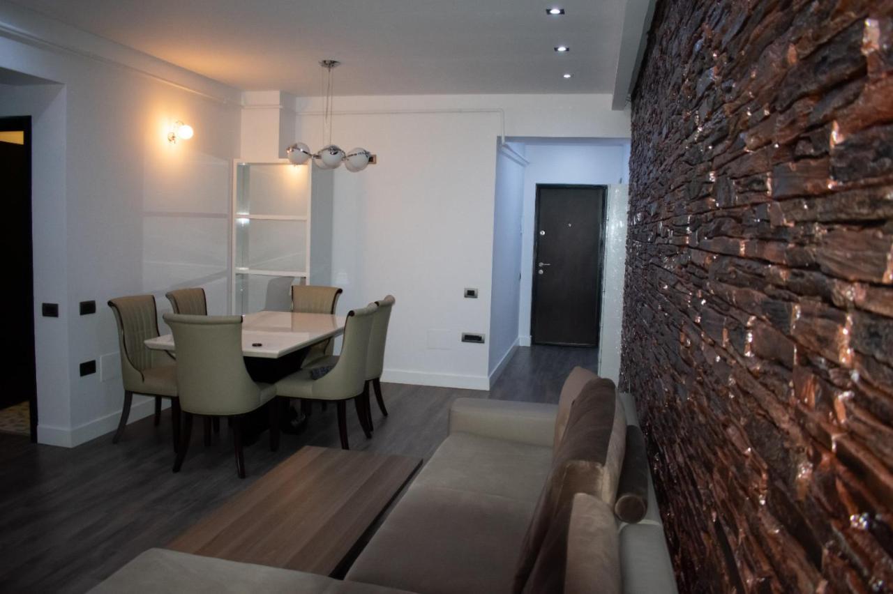 Apartament Apartament Valcea Râmnicu Vâlcea Zewnętrze zdjęcie